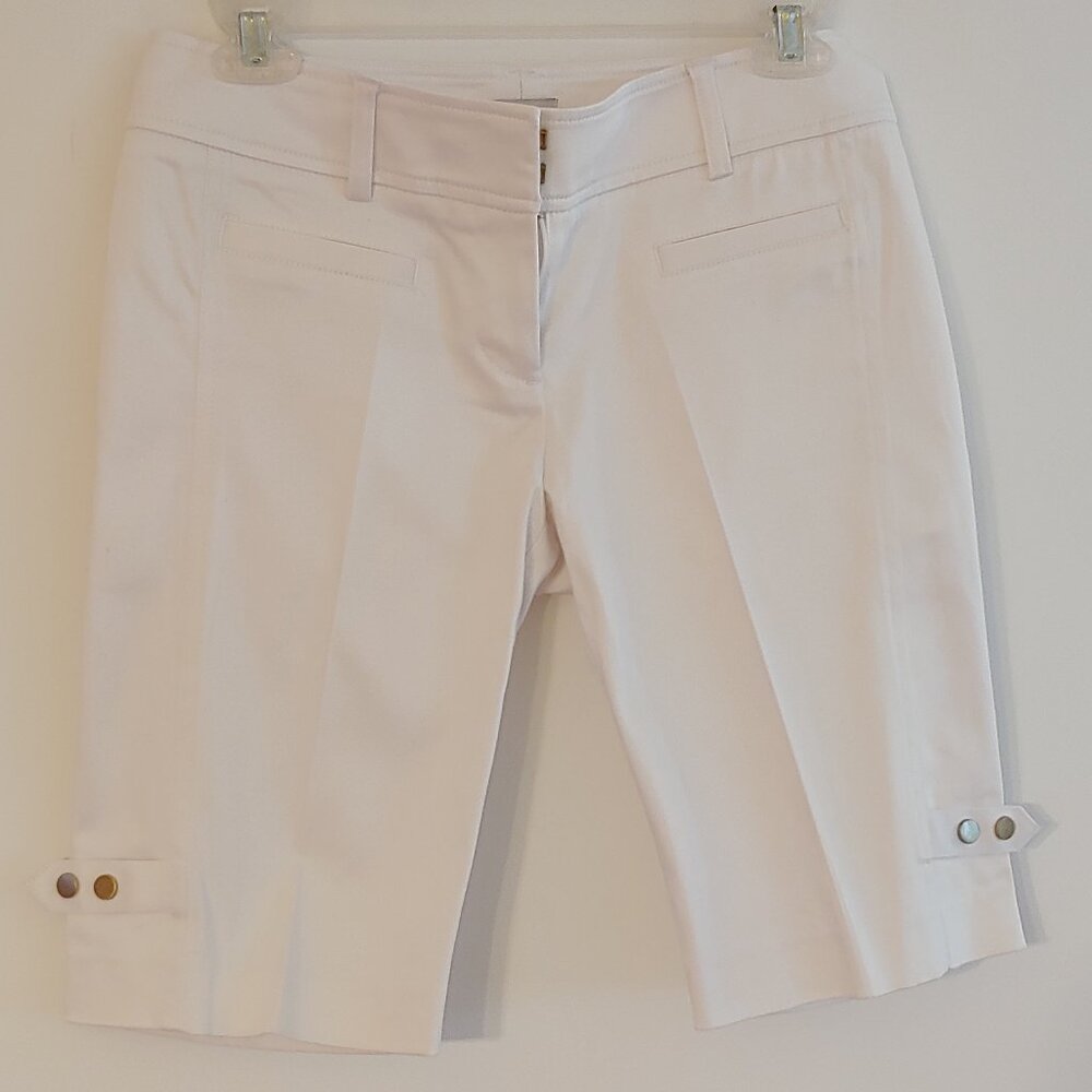 Cache White Shorts - Picture 1 of 5